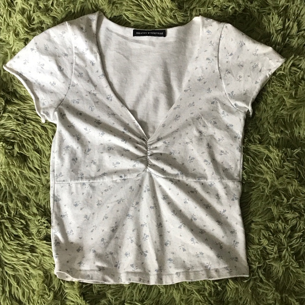 Brandy Melville V-neck floral printed top - white with blue flowers